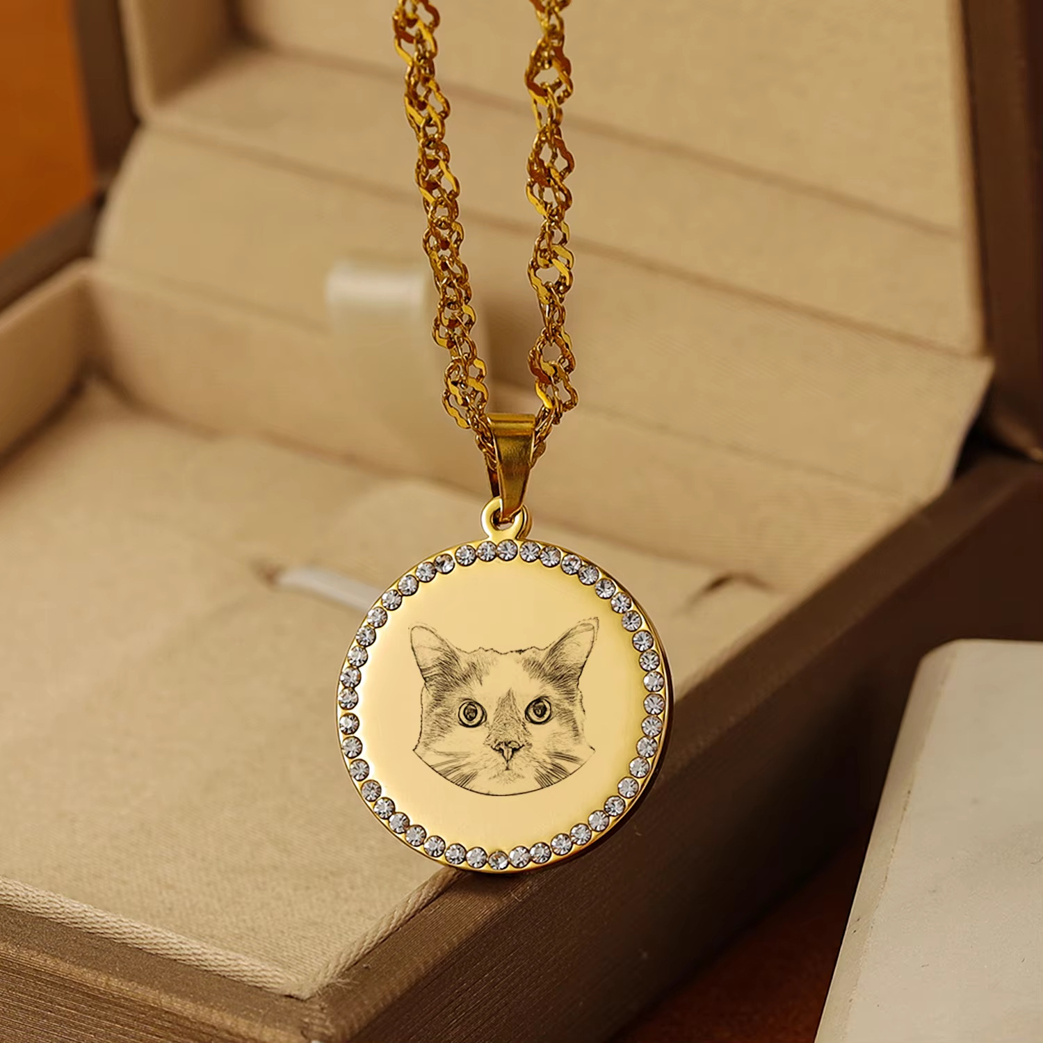 Pet Portrait Custom - Özel Oymalı Fotoğraf Desenli Disk Kolye