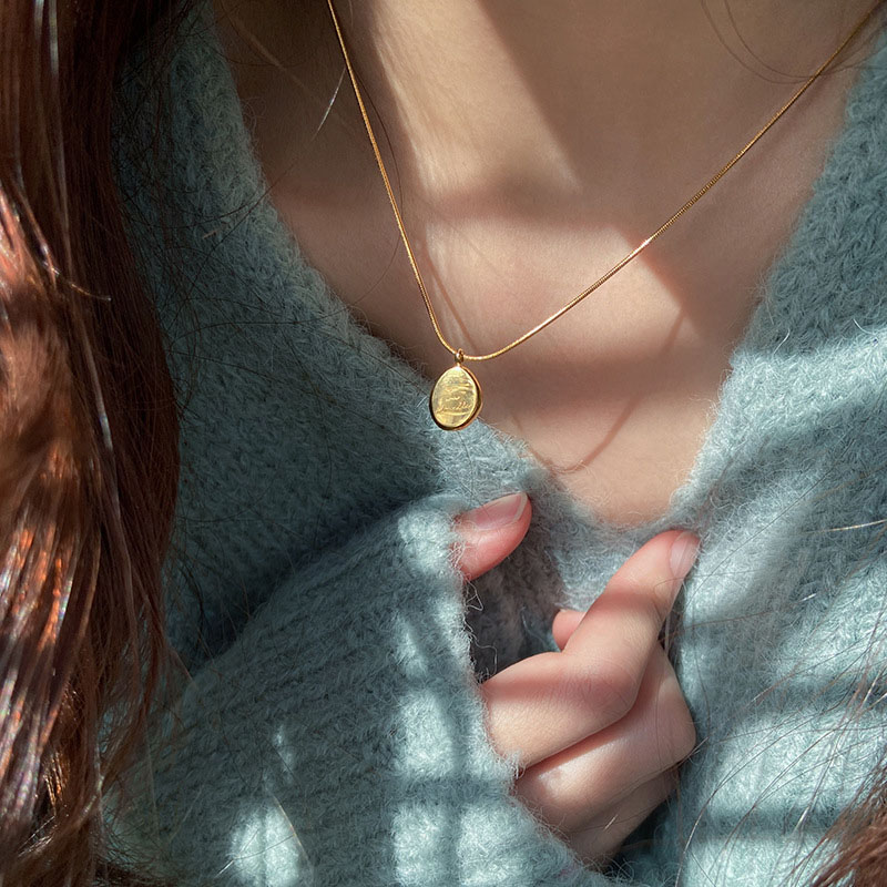 Altın Rengi Düzensiz İngilizce - Birth Flower Necklace incelemesi ve fiyatı