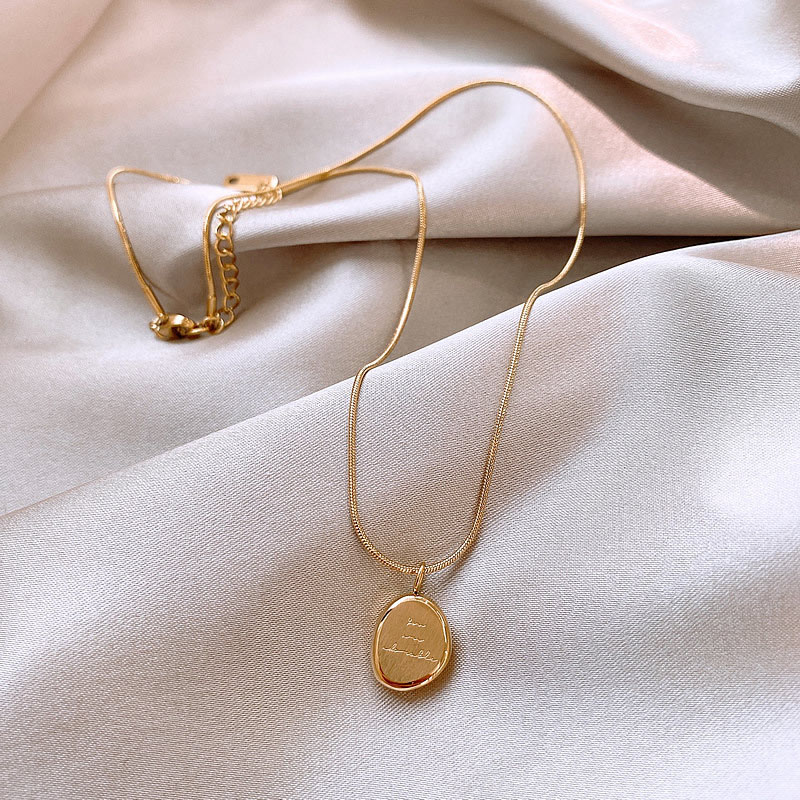 Altın Rengi Düzensiz İngilizce - Birth Flower Necklace incelemesi ve fiyatı